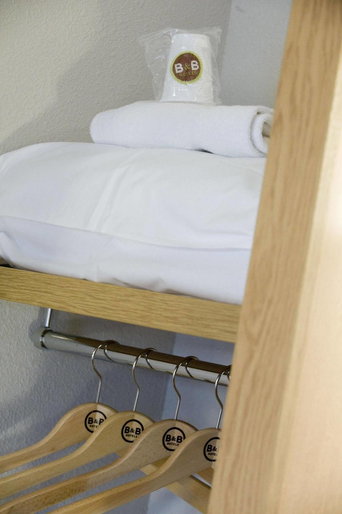 B&B Hotel Calais Centre St Pierre 외부 사진